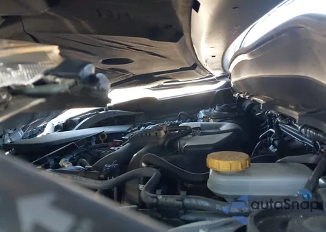 2018 Subaru Forester 2.5I Premium z USA, uszkodzony, nr VIN JF2SJAEC8JH573974